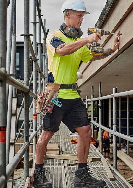 Mens Essential Stretch Cargo Shorts